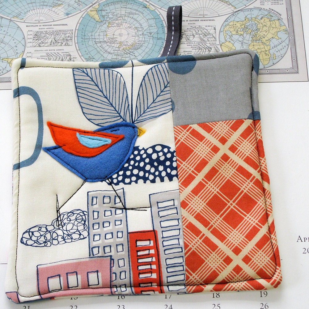 Urban Birdy Bird Padded Patchwork Pot Holder