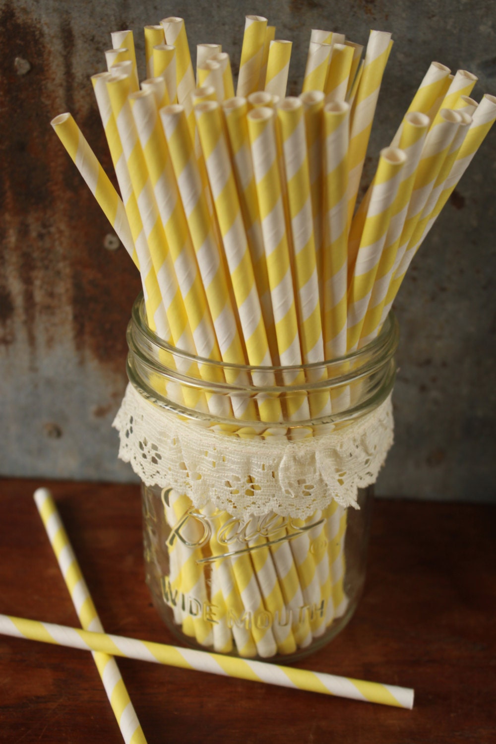 Lemon Striped Paper Drinking Party Straws -- Set of 20 Il_570xn
