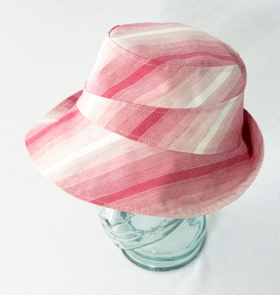 Womens Sunhat in Red and White Striped Cotton : L