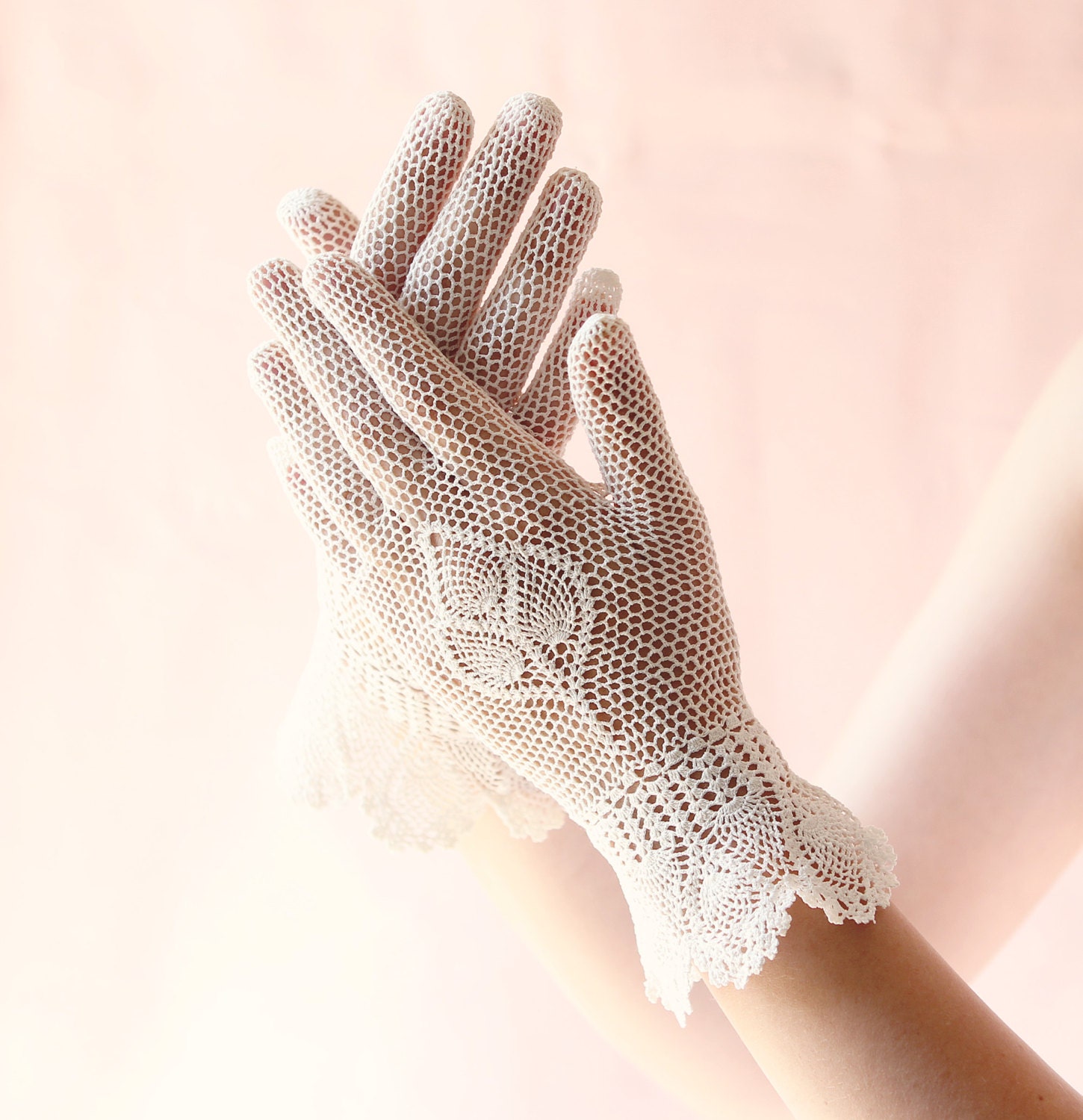 Vintage ivory fishnet gloves, Bridal gloves, crochet netting