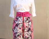 80's high waisted rayon shorts / bold pink leafy print / black lavender white // silky rayon skirt shorts