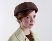 Vintage Hat . Brown . 1950s Mid Century . Made in FRANCE