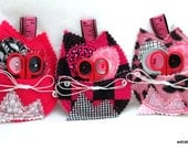 tape measure the bright-pink cat, a mini sewing kit, TSA ok, purrfect gift, sew many possibilites...