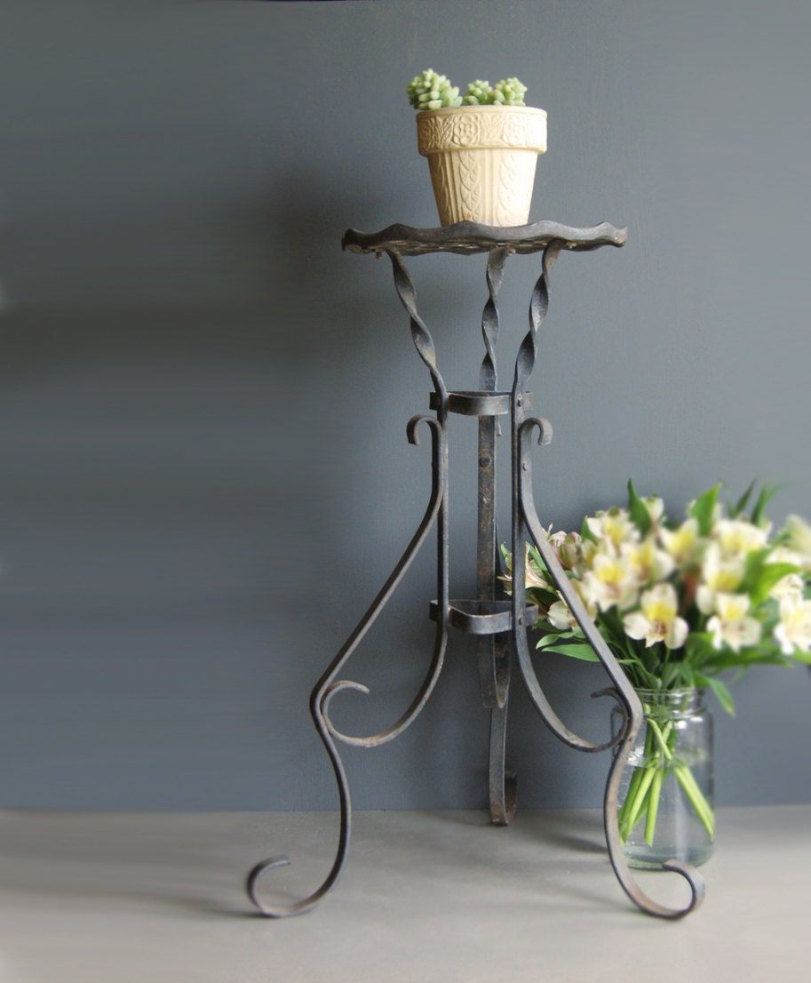 Industrial Cast Iron Plant Stand