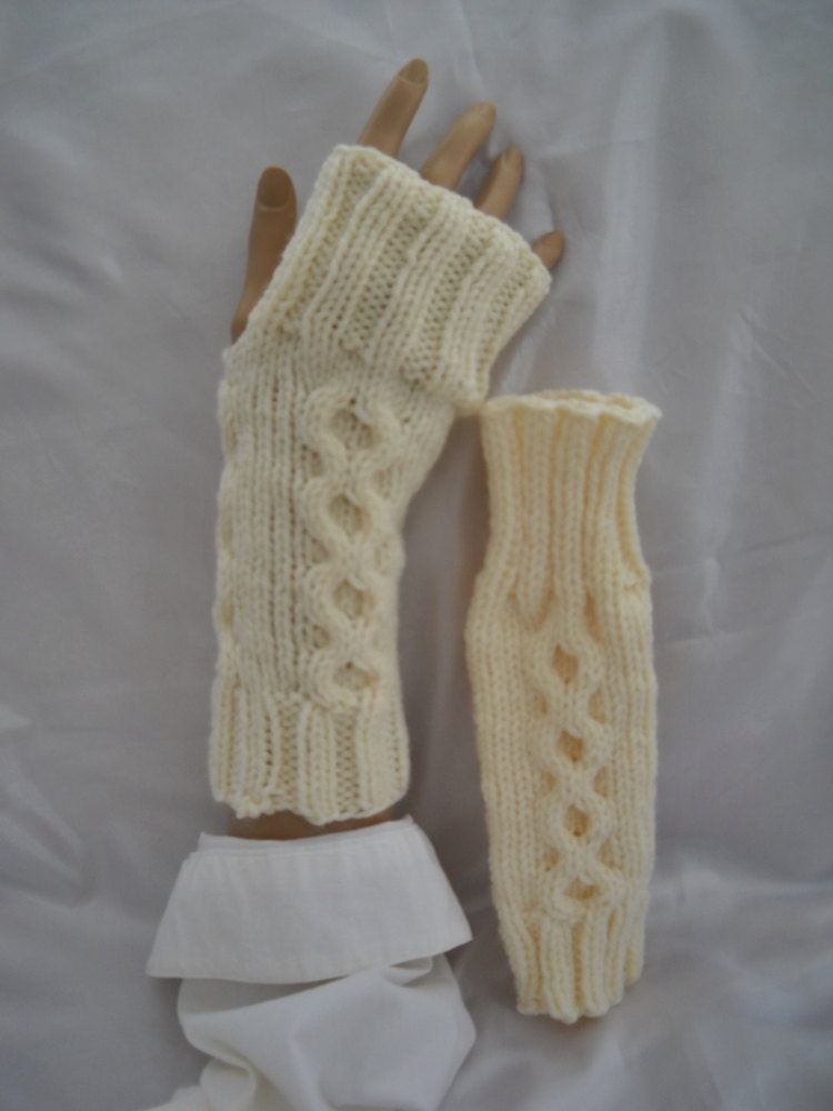 Winter white fingerless mittens, Handknit, Fingerless gloves, Seamless, Vegan, Wool alternative, fingless mitts