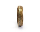 Wood and Concrete Ring, A Piece of Montreal