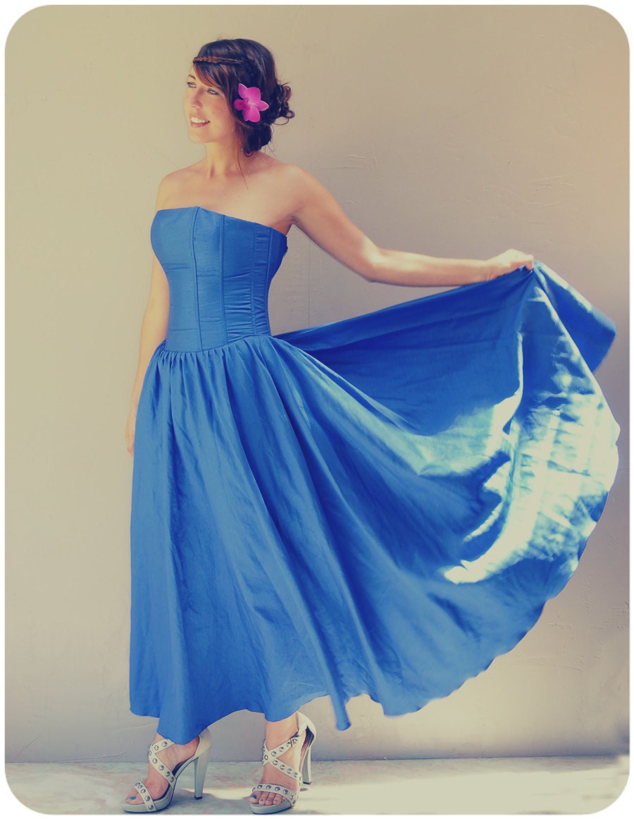 royal blue dress / princess cut gown strapless boned bodice prom party dress