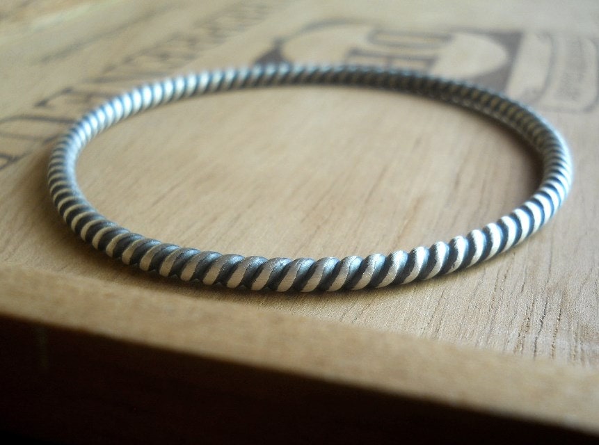 twisted bangle, bracelet, unisex bracelet, sterling silver, medium sized bangle, made to order
