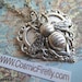 Siver Bee Necklace Gothic Victorian Antiqued Metal Heart Necklace Lightweight Pendant Vintage Inspired Style Feminine Steampunk Jewelry