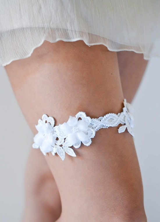 MOLLIE lace wedding garter, couture garter, white wedding garter