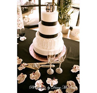 Custom Penguin wedding cake toppers - bride and groom personalized elegant love bird
