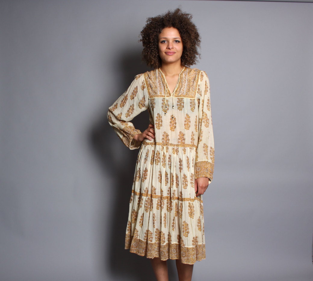 Reserved...70s Gauze BOHO DRESS / Cream & Metallic Gold Indian Cotton