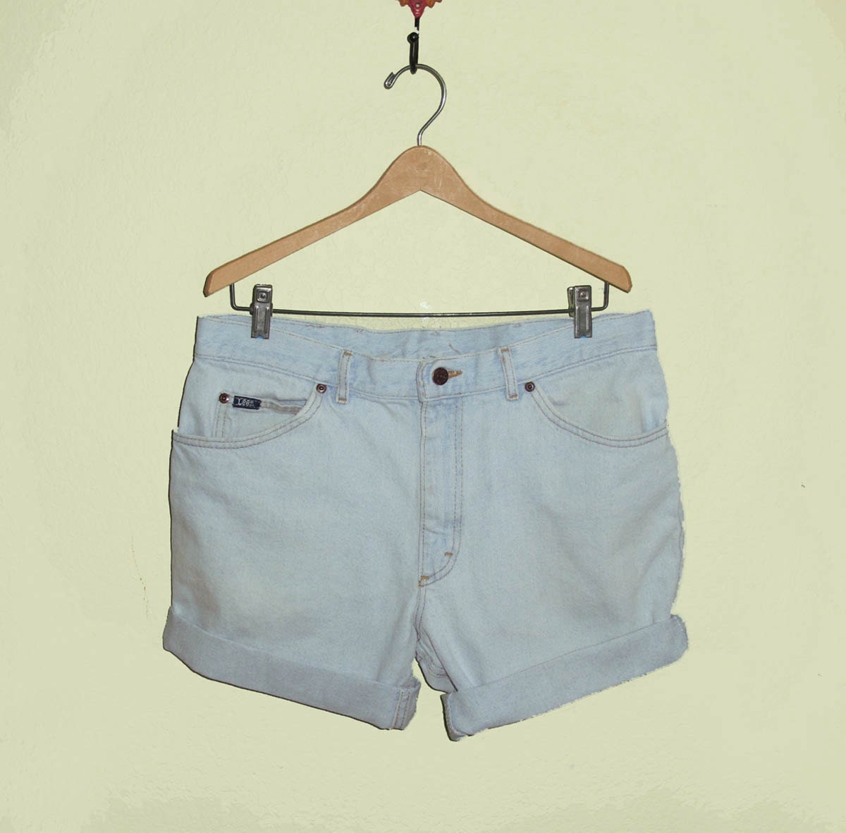 Lee Cut Off Super Faded Denim Shorts W 34 35, Cut Offs Bleached Blue White Jean Shorts