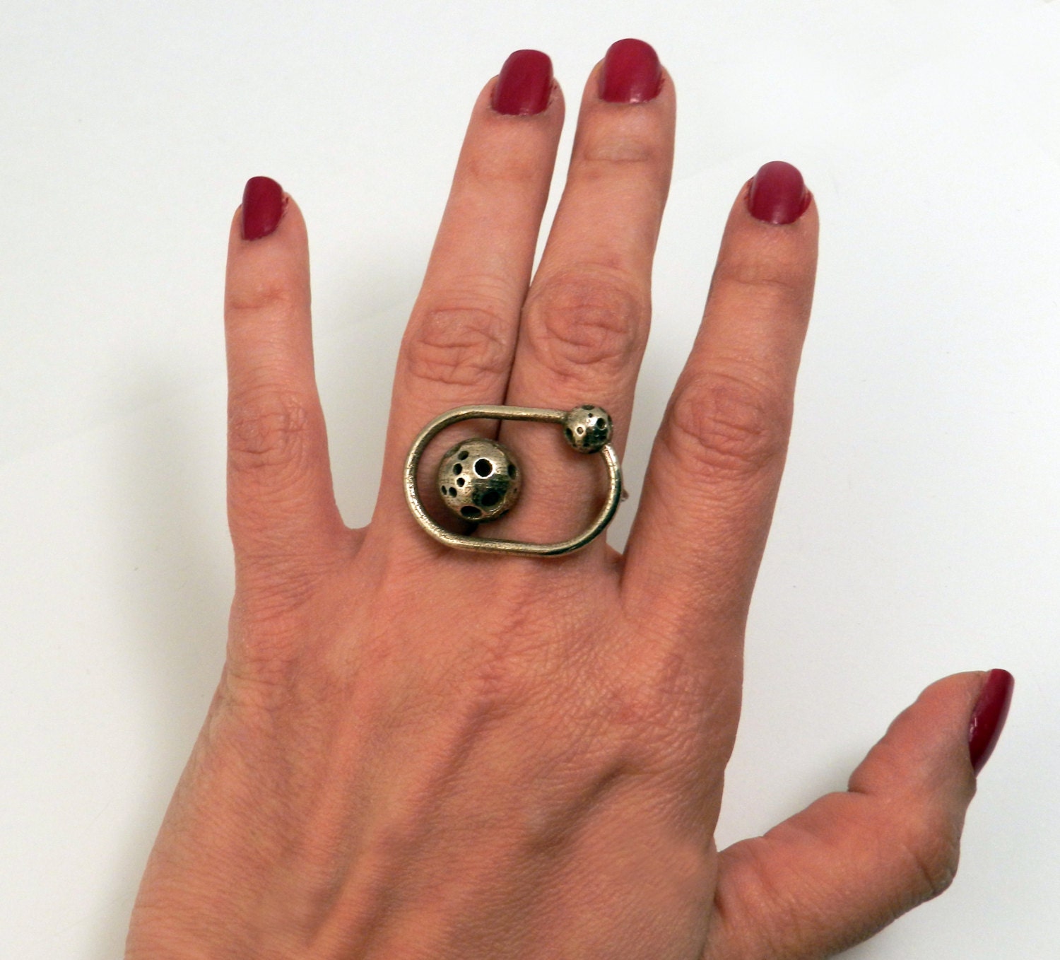 Moonball Orbit Ring in Steel