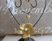 Vintage Door Knob Inspiration Holder - Photo Holder - Place Card Holder