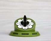 Retro Avocado Kitchen Timer - Vinage Floral Mark Dial Timer - Flower Power - 1960s Olive Green