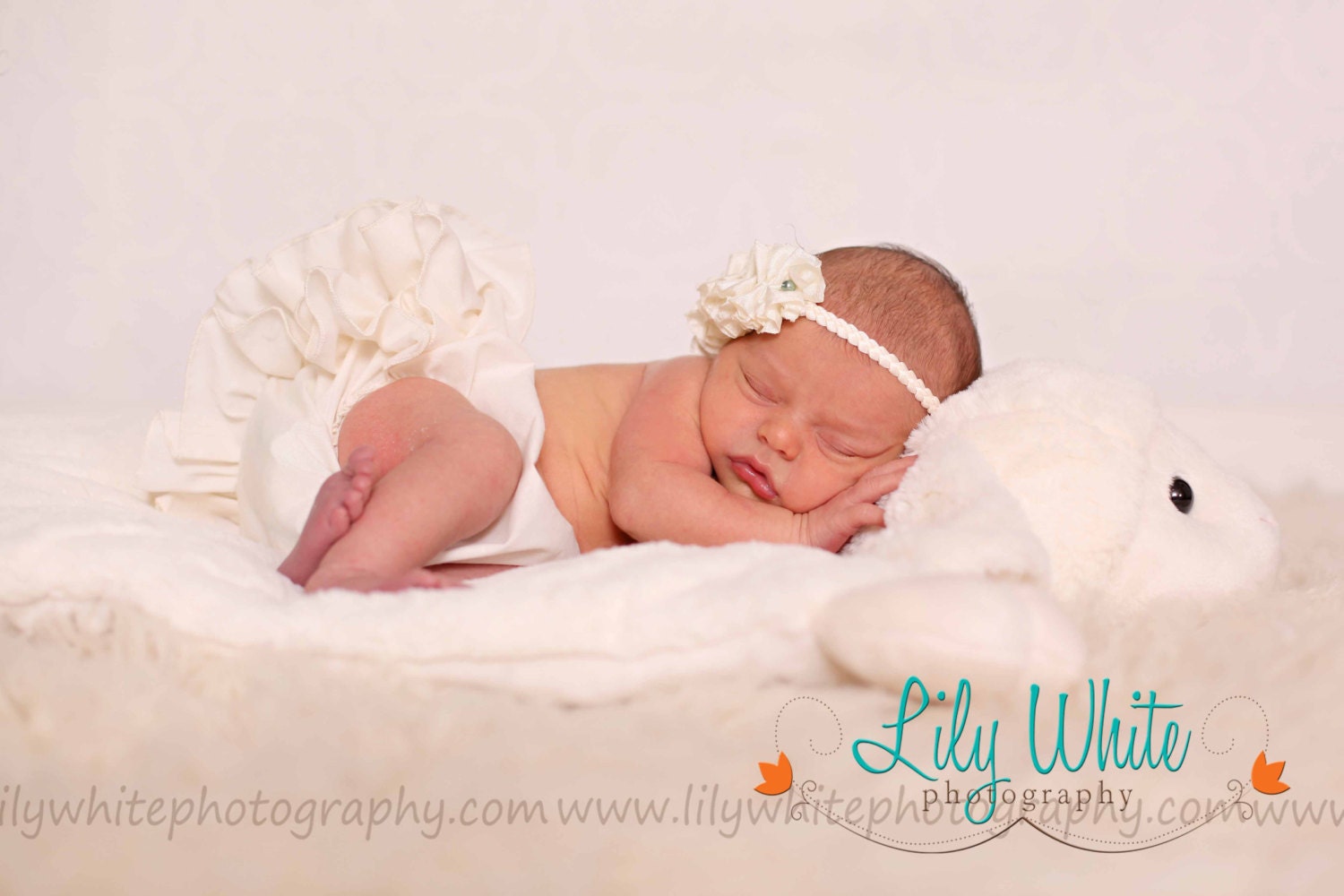Diaper Covers, Cream Ruffle Diaper Cover, Child Baby Bloomer, Diaper Covers, Photography Prop