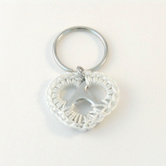 soda tab heart keychain - crochet white pop tab heart - keyring