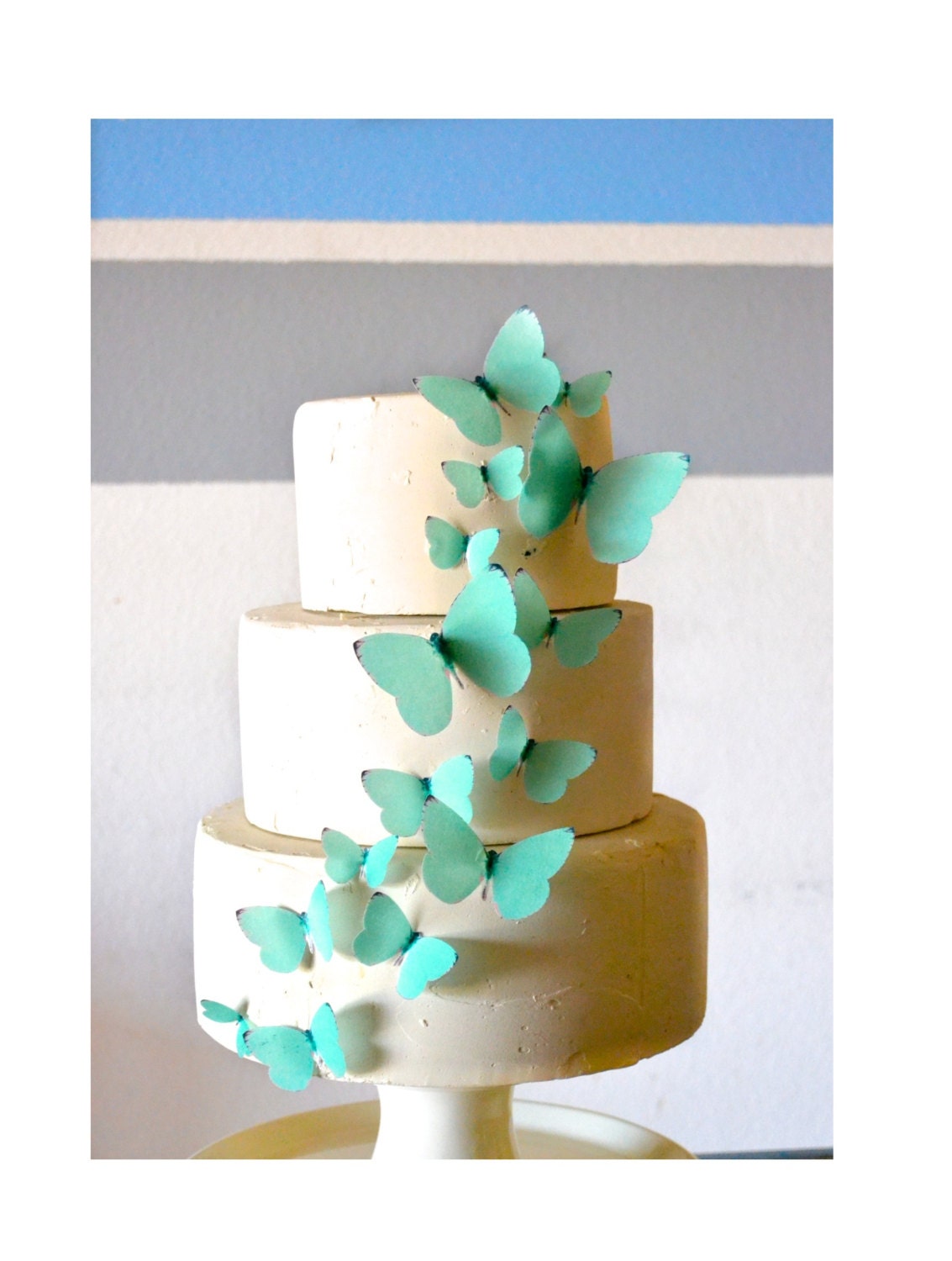 Edible Butterflies Tiffany Blue -  set of 15 - Cake & Cupcake Toppers - Food Decoration Wedding Cake Decoration