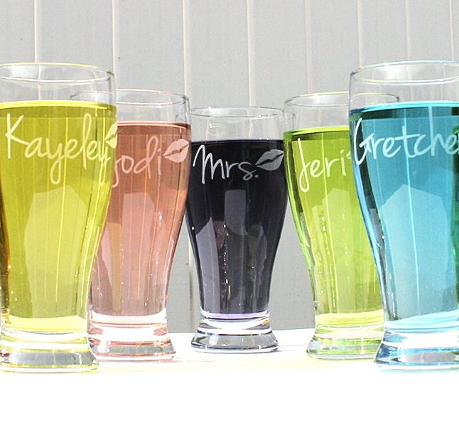 Stock the Bar beer Glasses w/ Her Name & Lips, Girls Night Out, Bridesmaid Gifts, Bachelorette Party Favors, 21st birthday, Cocktail Glasses