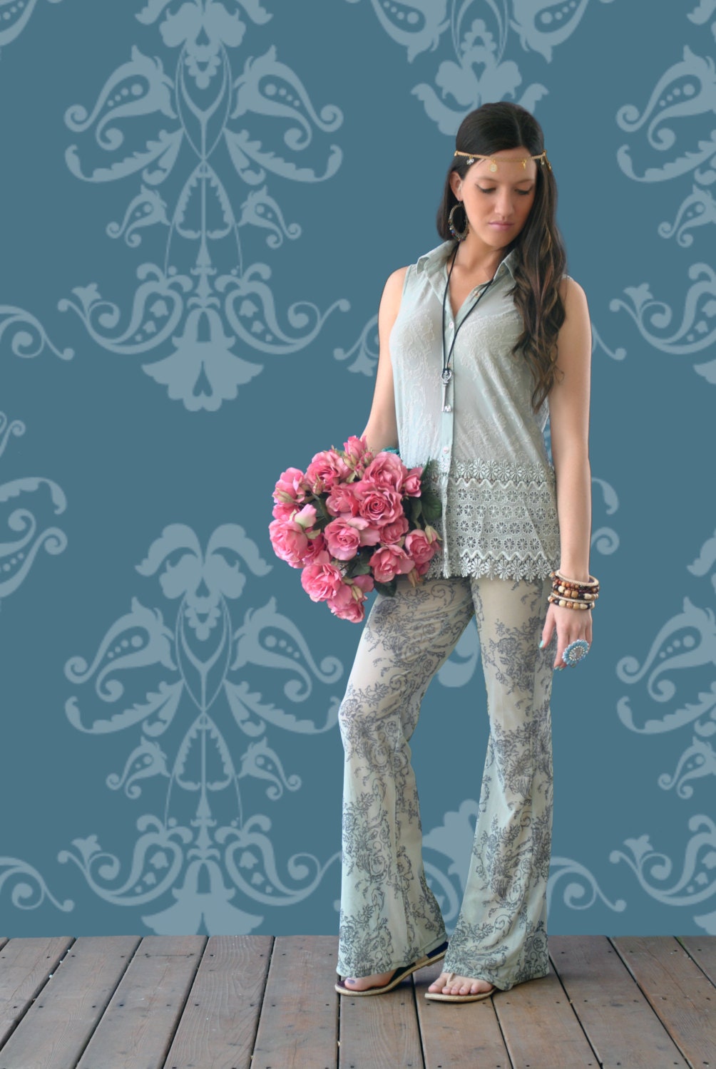 Organic Oyster Color Energy Two Piece Set - Yoga Pants Lace Top