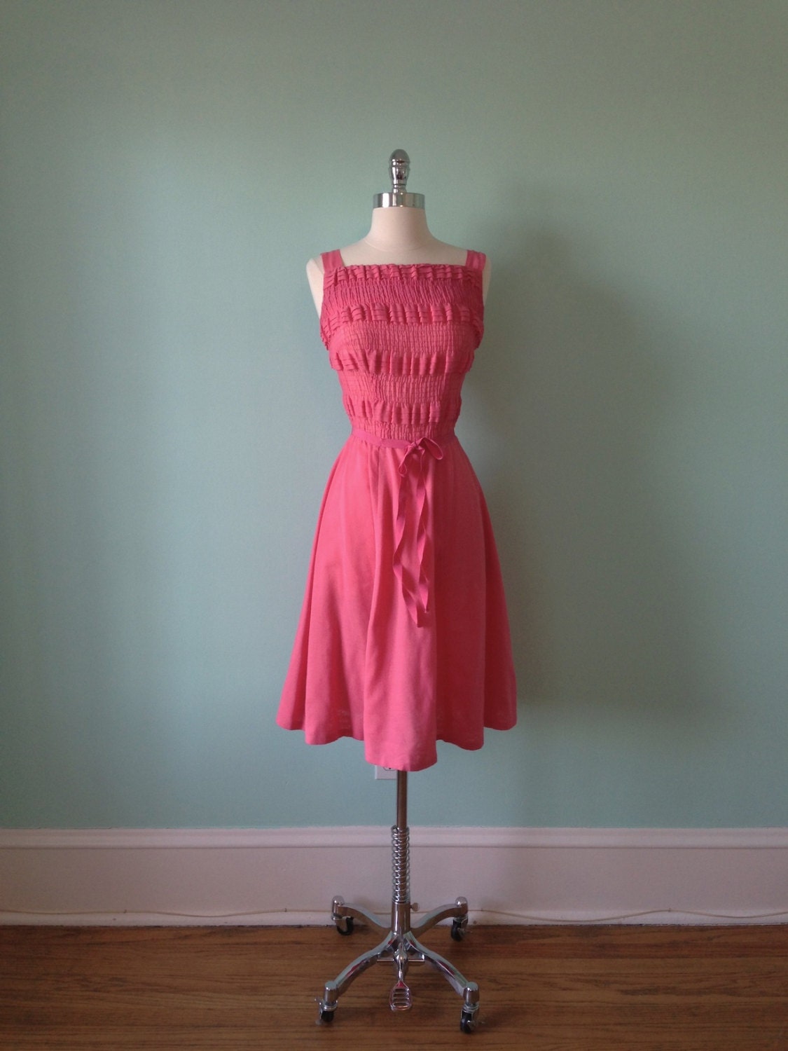 1950s Dress / Mad Men Spring Dress / Vintage Sundress / Carnation Pink Cotton / Size 2 4 Extra Small XS S