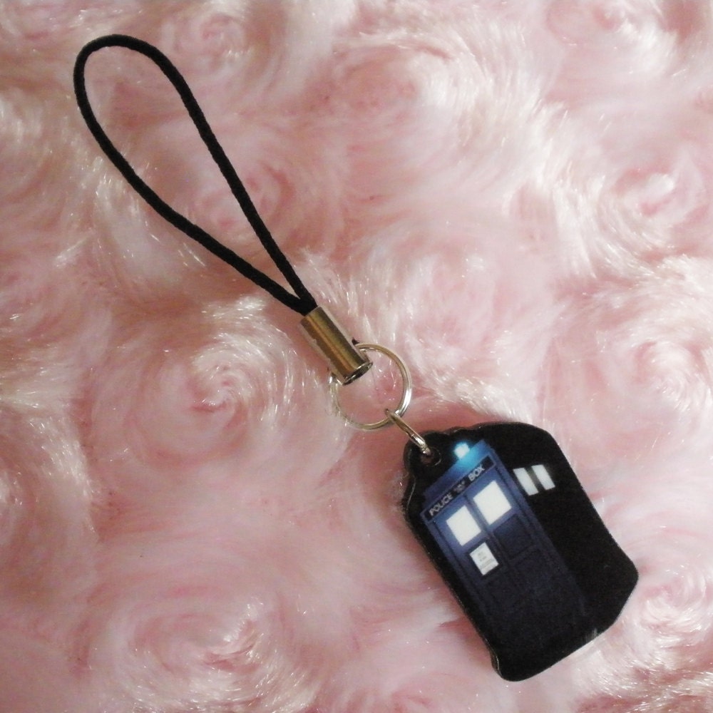 Doctor Who Tardis Cell Phone Charm