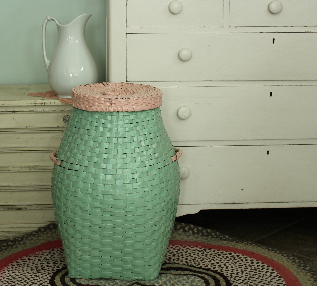 Large 19th c Antique Painted Feather Splint Basket Hamper