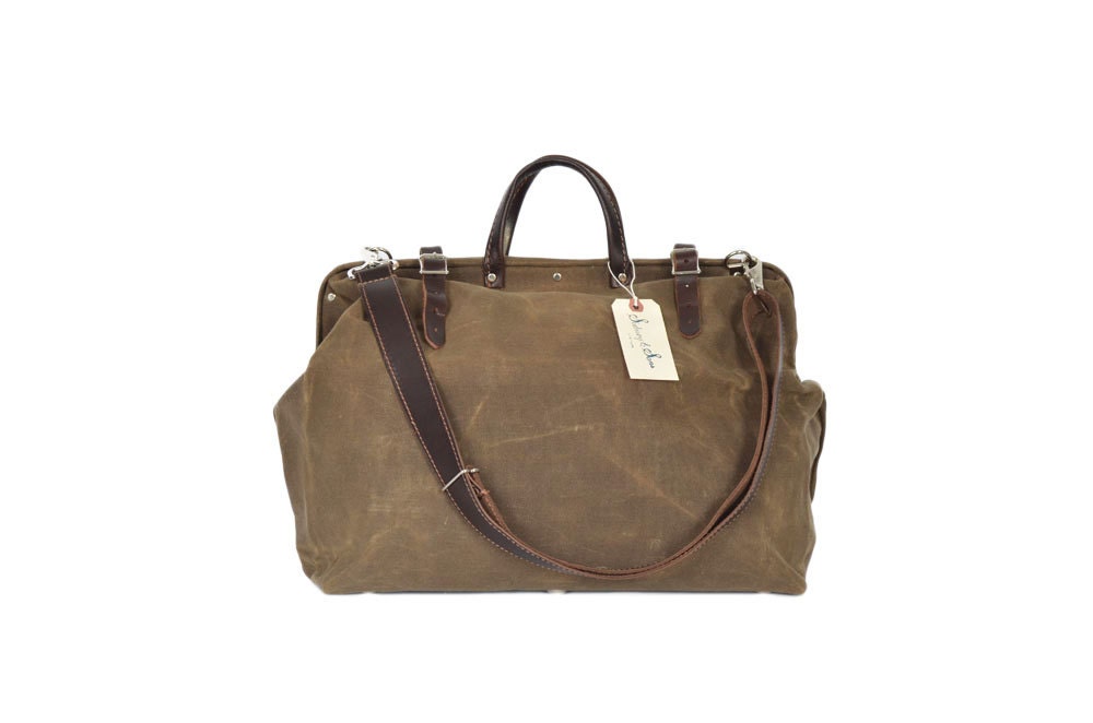 Harry drab olive waxed canvas bag with detachable leather strap
