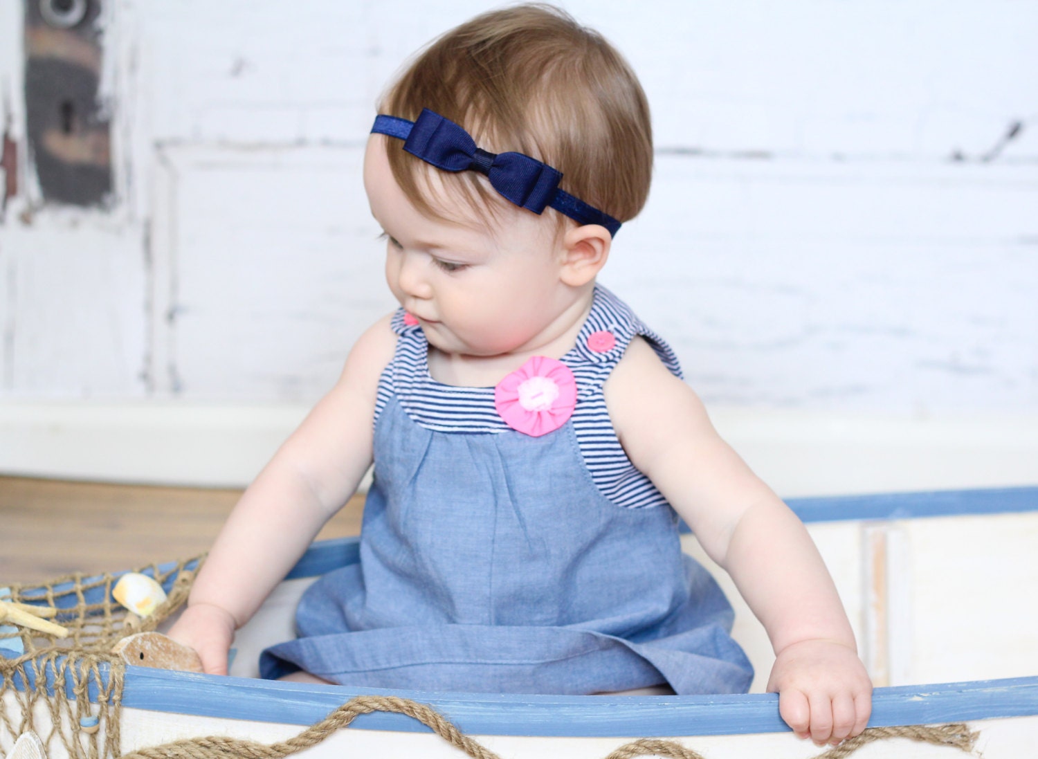 Navy Baby Bow Headband. Navy Hair Bow on Elastic Headband. Navy Hair Bow Headband. Baby Hair Accessories. Girls Hair Accessories