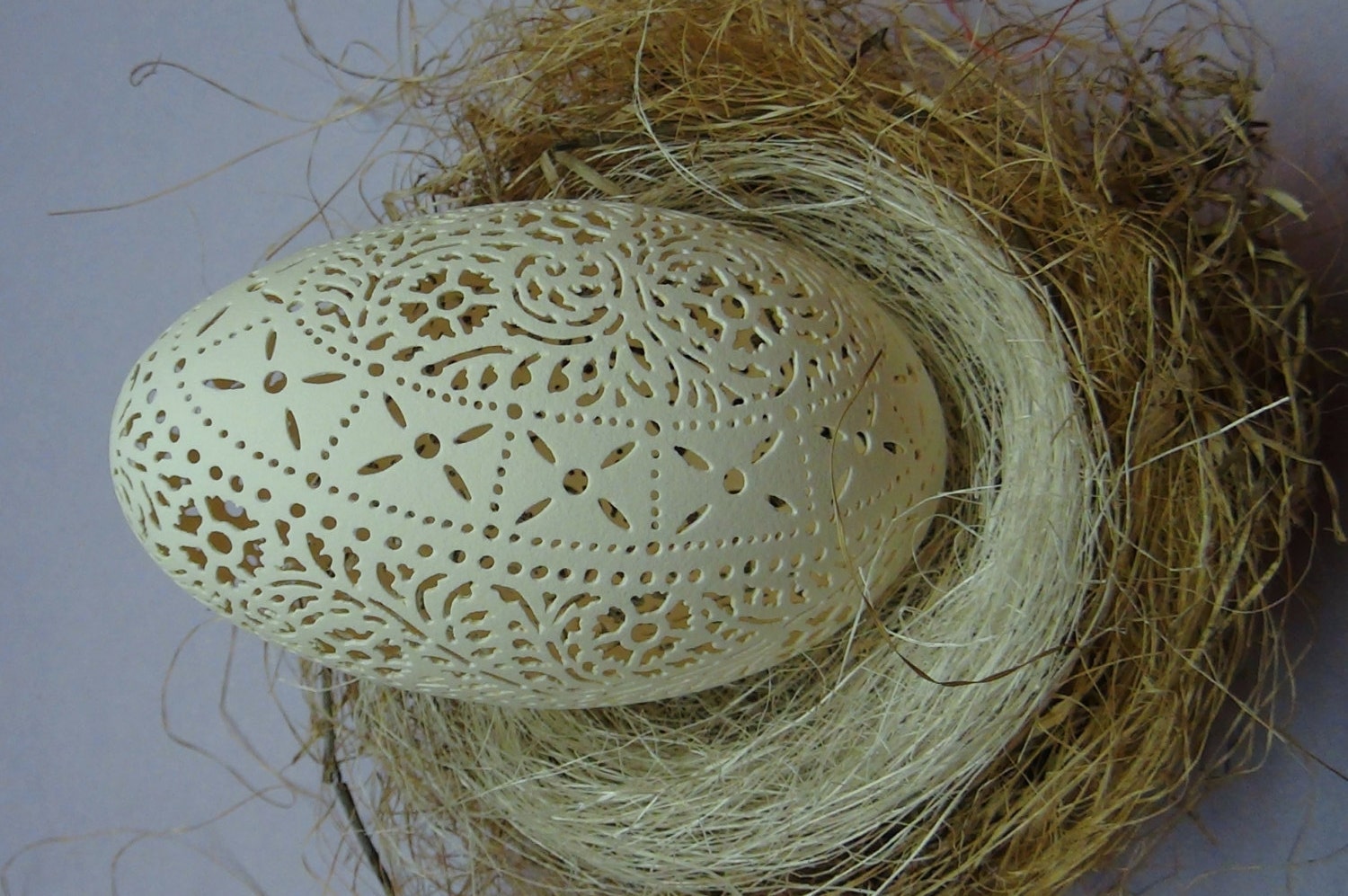 Hand Carved Victorian Lace Goose Egg: Banded Full Floral