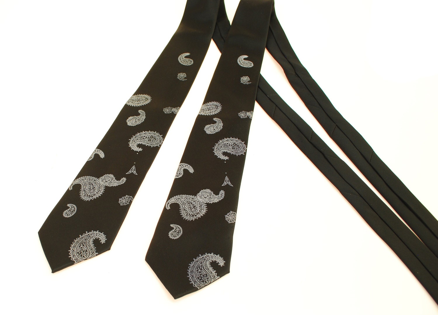 Paisley-oids Video Game Tie - Classic 80's Asteroids necktie