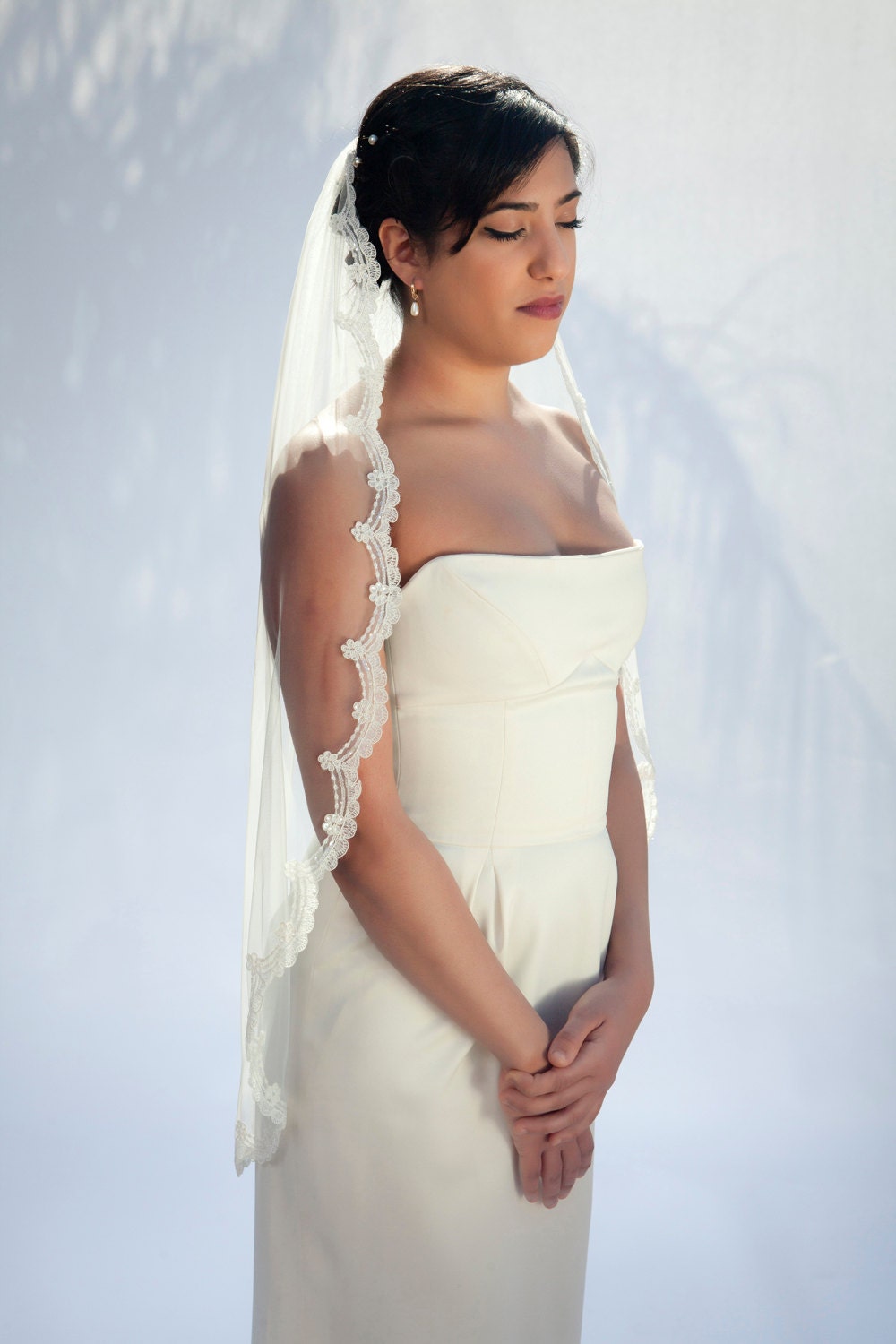 Cocoon- one layer wedding bridal veil, 36 inch fingertips length with scallop shaped lace, ivory or white
