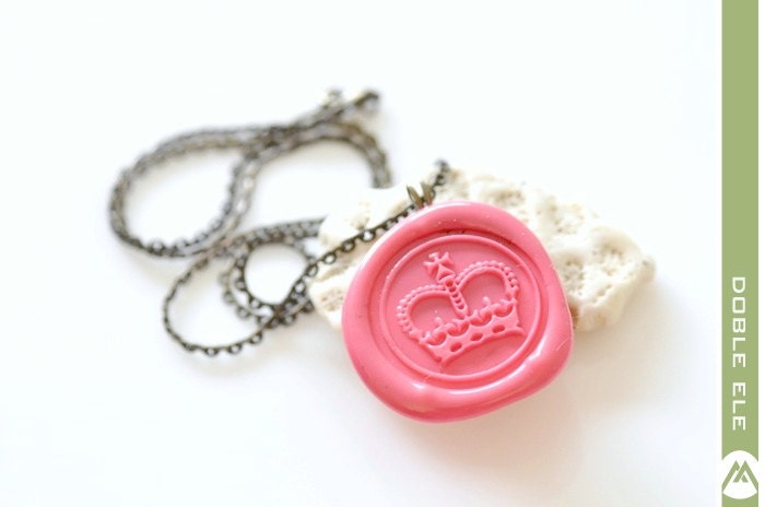 Personalized Wax Seal Necklace - Royal Crown - 10 Colors Available