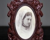 Nice Antique 1855 Photo Frame with Pretty CDV of a Woman / Opera Singer