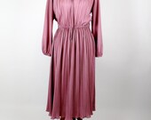 Vintage 1970's Matti of Lynne Dress - Mauve Pink Dress w/ Full Pleating - Medium