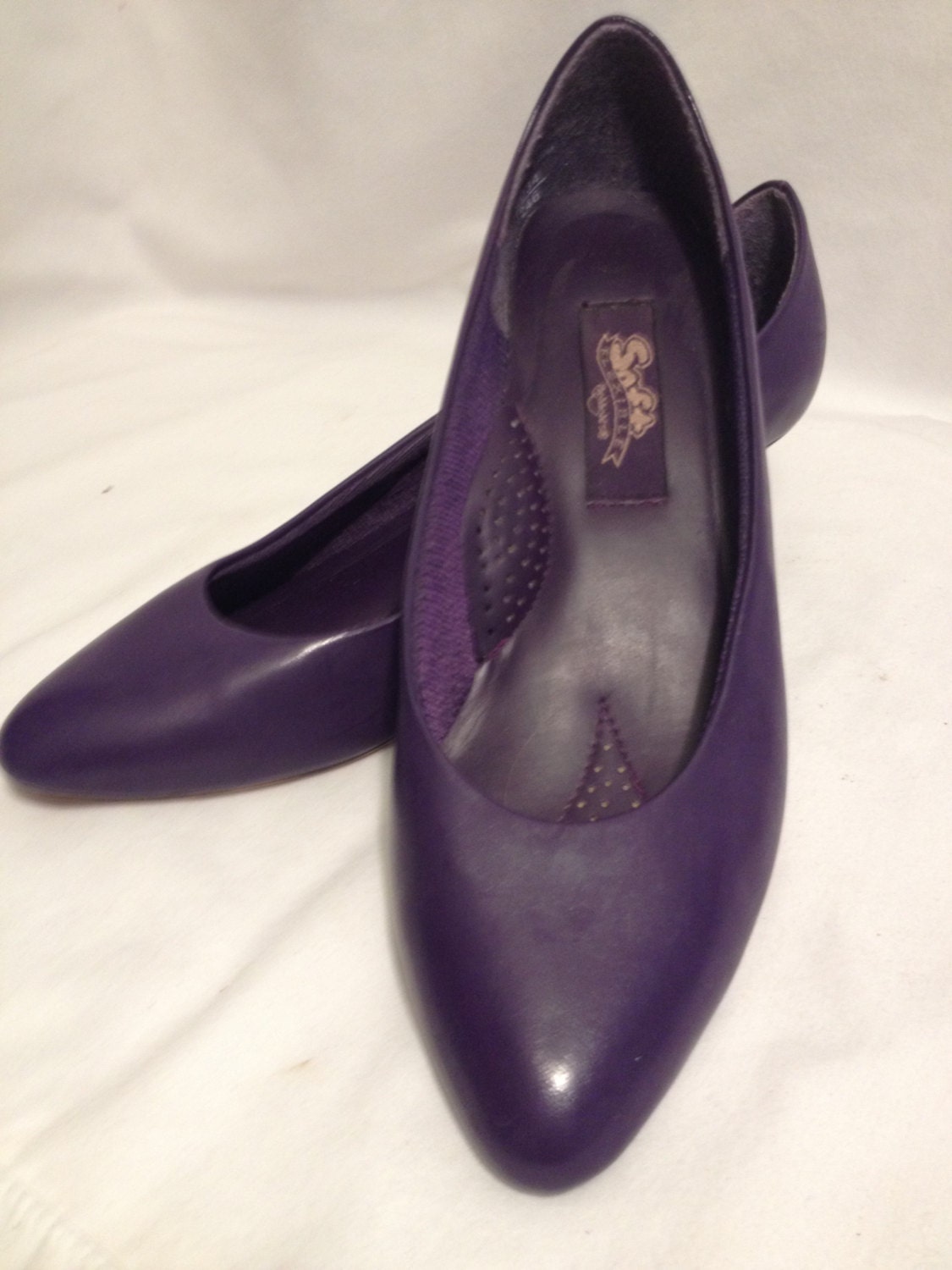 Purple Vintage Heels by Highlights  Size 8