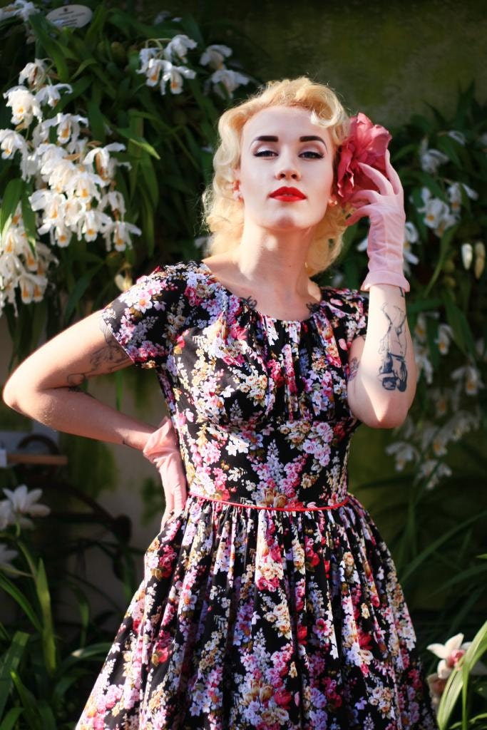 Vintage style dress, black cotton with floral print and swing skirt, the Yvonne -dress, made to order, sizes 2-16