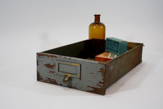 Vintage Drawer / Vintage Industrial