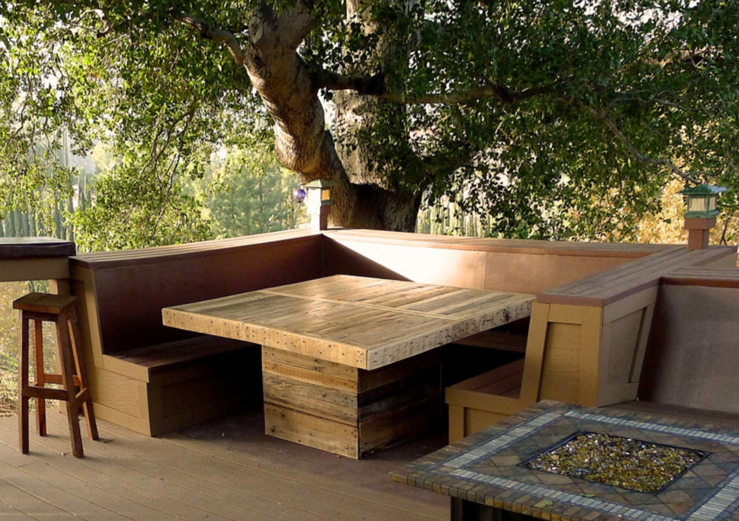 Farmhouse Dining Table Made from Reclaimed Wood 72" x 40" Pedestal Base