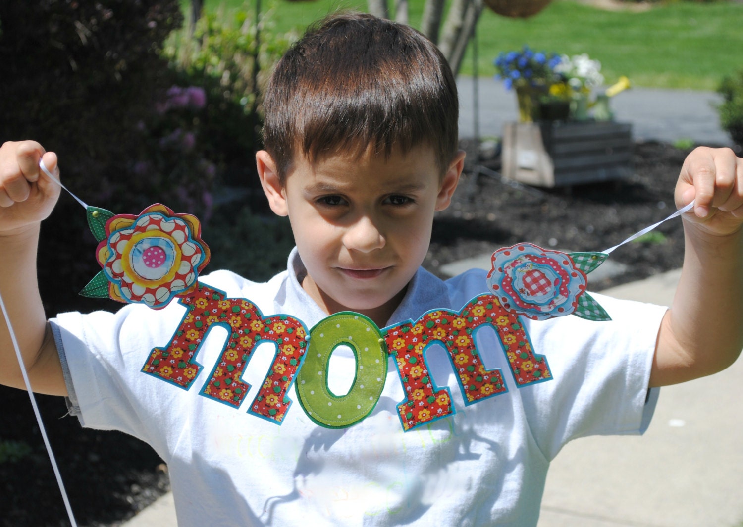 Mom banner, fabric inspired Mother's Day garland