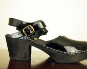Vtgs 90s Patent Leather Clogs size 7