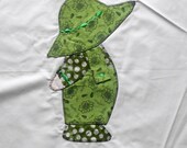 Beautiful Applique & Embroidered SUSPENDER OVERALLS SAM Sunbonnet Sue 12" Quilt Block Square No. 11
