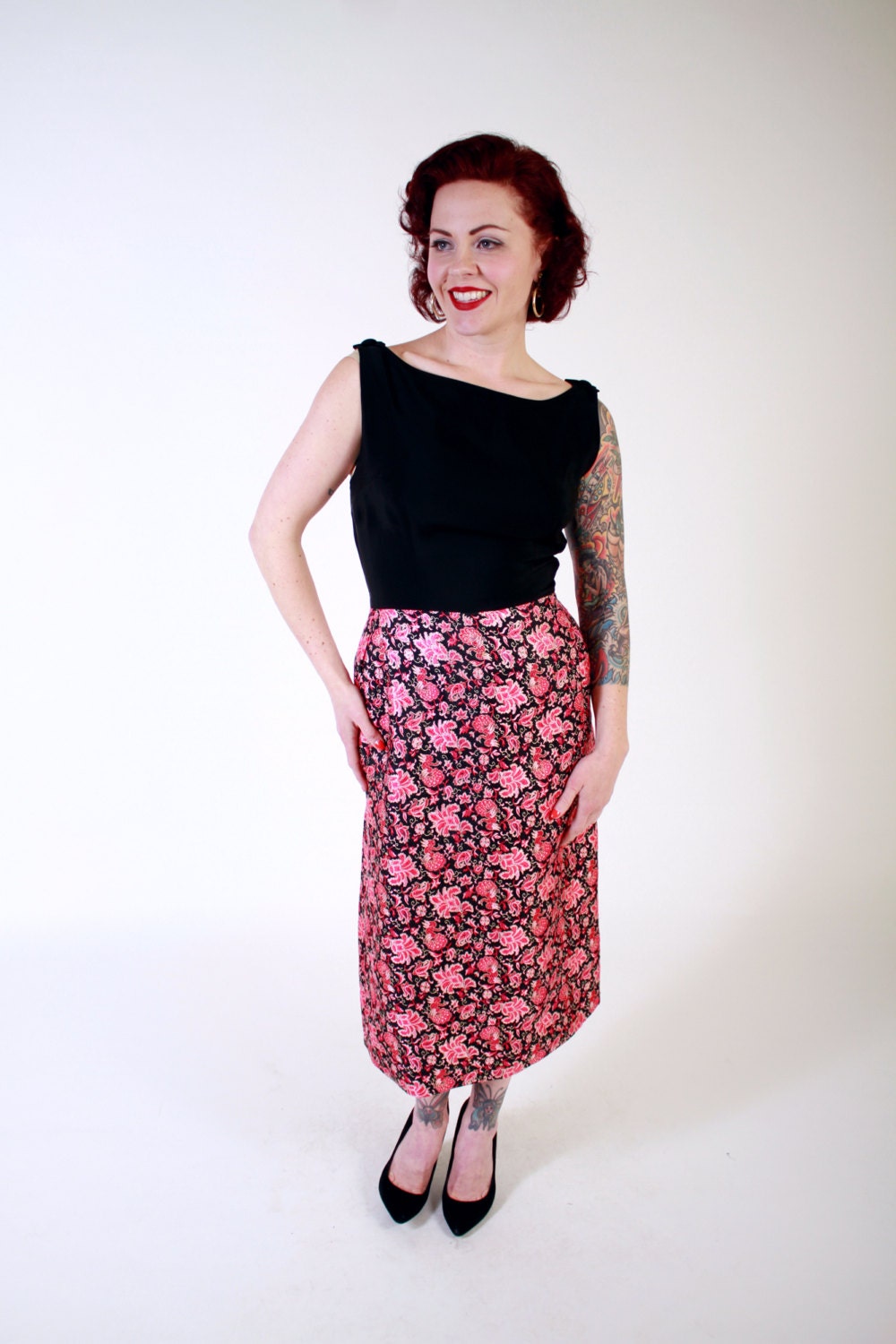 1950s Vintage Dress...Pink Black and Gold Novelty Peacock Brocade Late 50s Cocktail Dress Set Size Medium