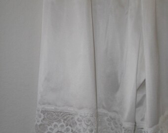 Vintage Tap Pants Pettipants Panties White Size Small Cabernet Knickers