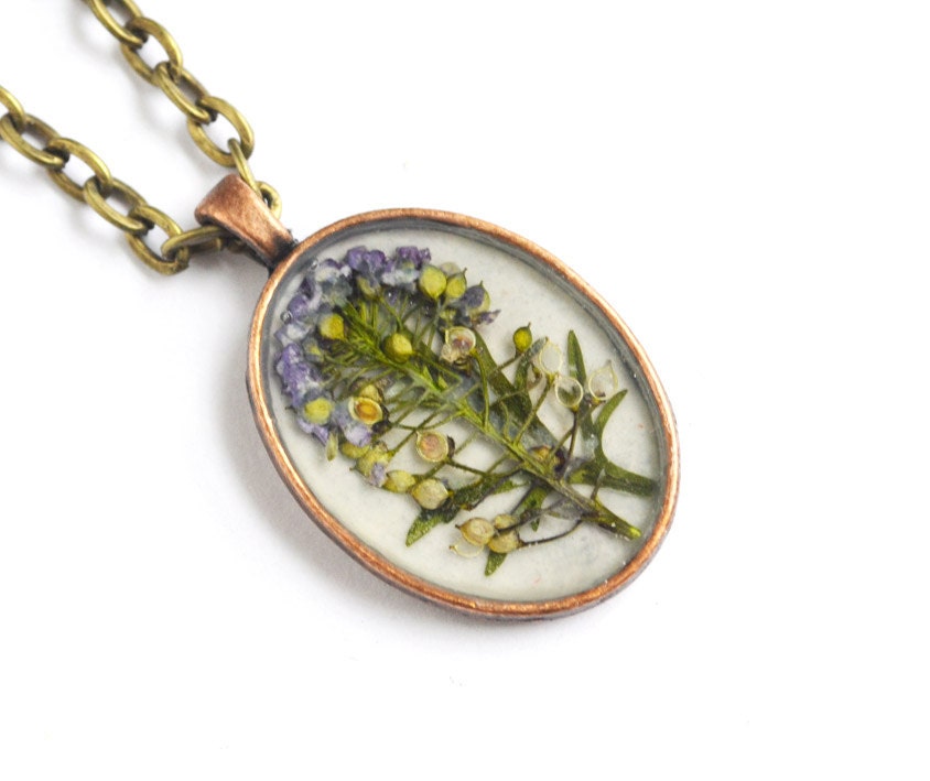 Pressed Flower Resin Jewelry, Real Flower in Resin Necklace, Purple Wild Flower Oval Pendant, Canadian Jewelry