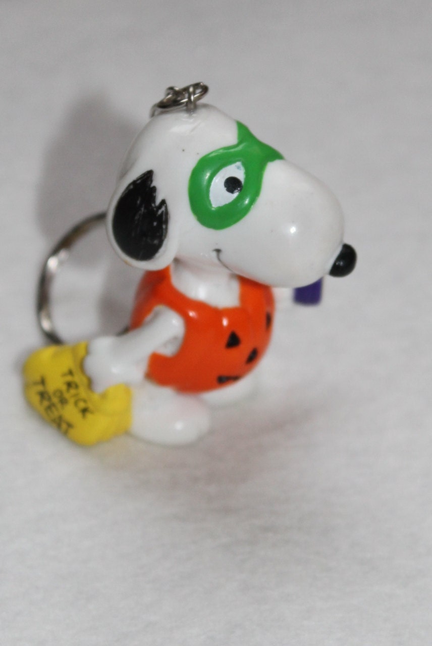 Vintage PVC Toy Snoopy Key Chain, Halloween