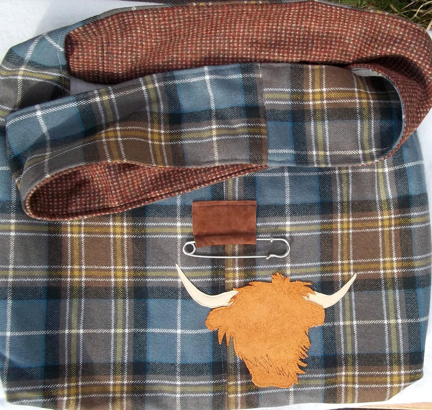HAND BAG Purse 100% Wool Tartan with a Suede Highland Cow