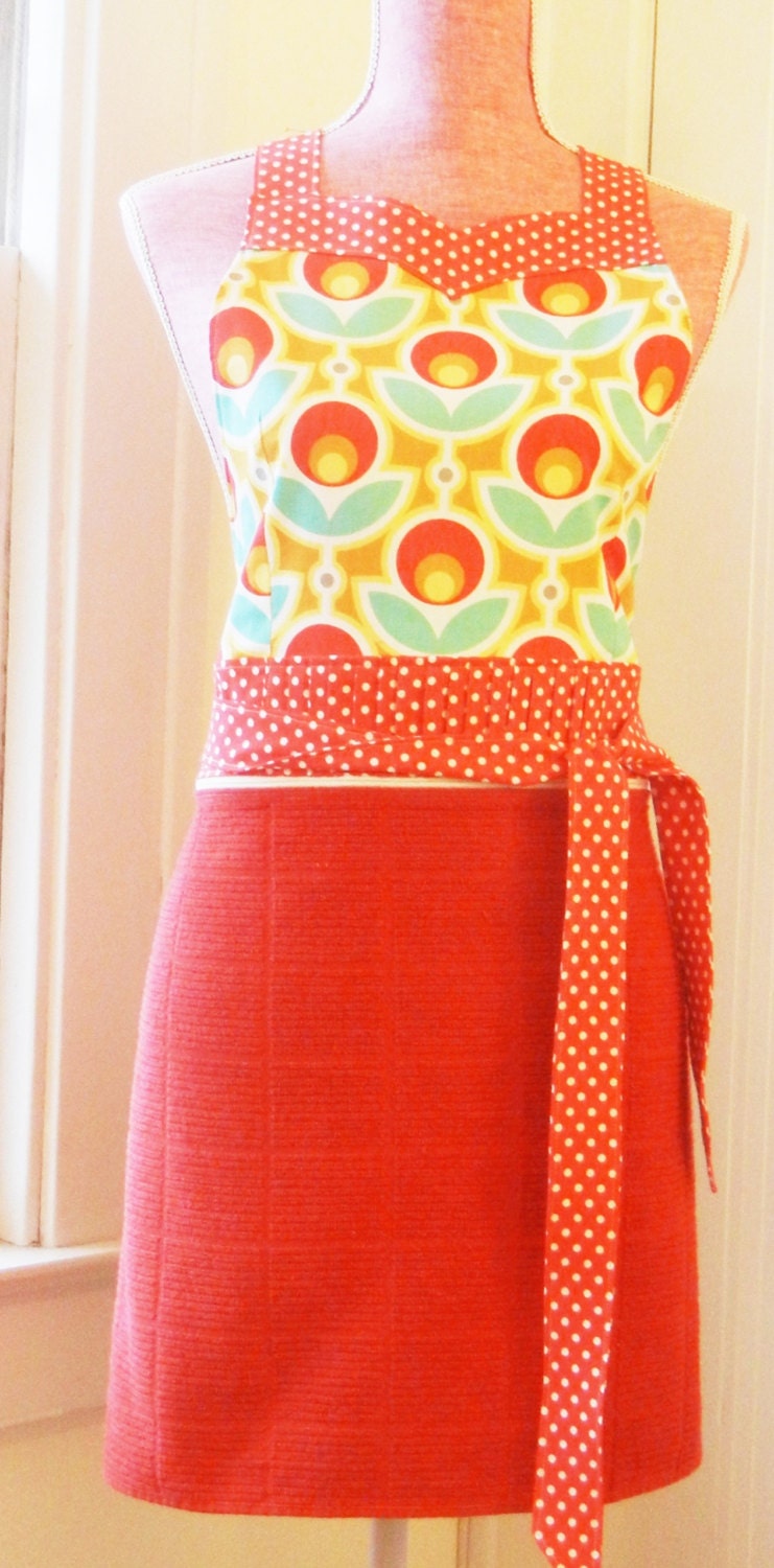 Retro Tulip reversible zippered dishcloth apron - Joel Dewberry fabric - women's full apron - red, teal, yellow