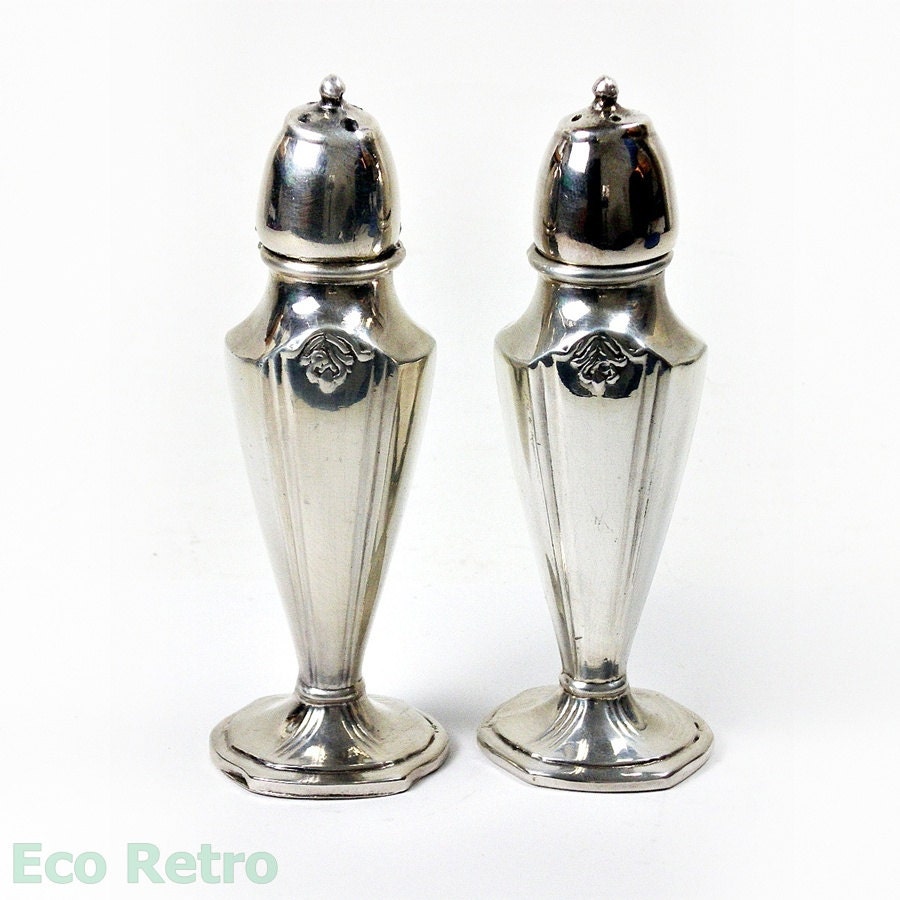 Classically Shaped Vintage Silver Plated Lead Cruet from Oxford Plate